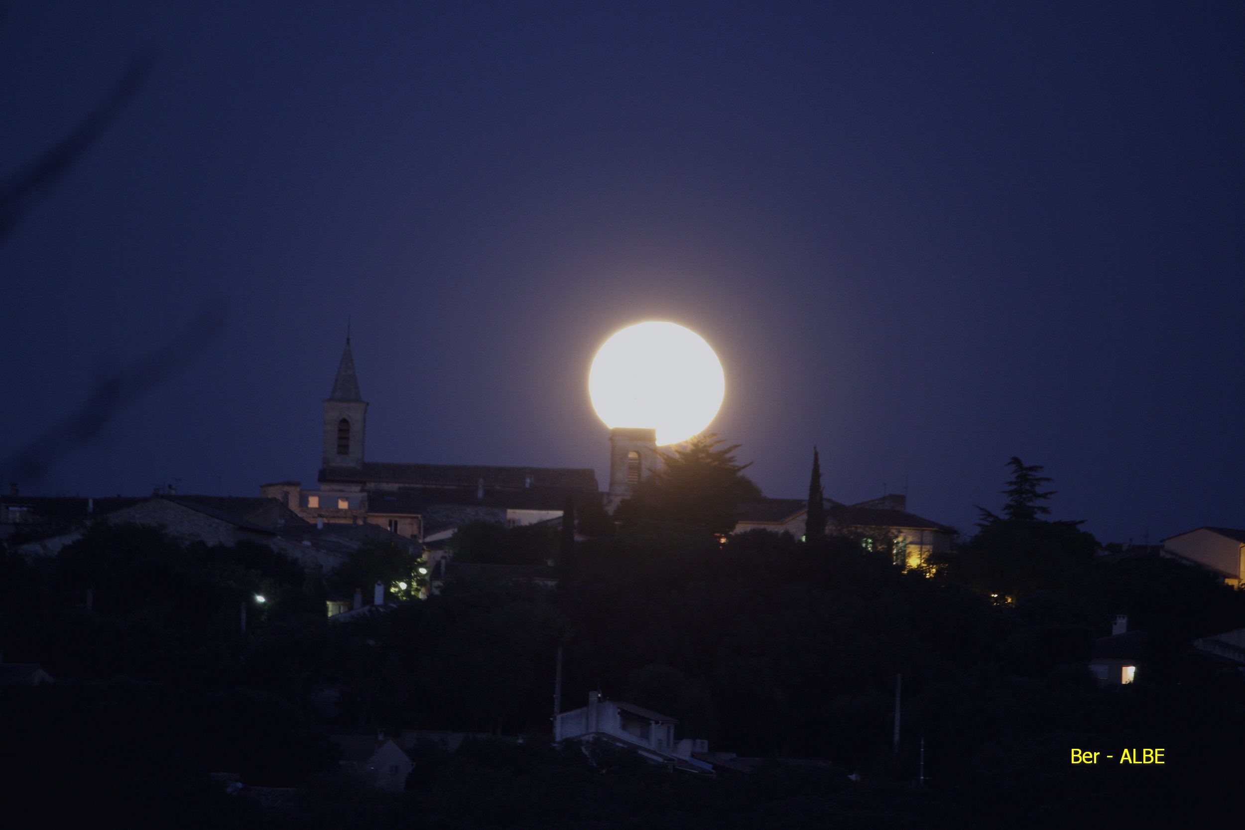 Argelliers - grosse Lune du 14 novembre 2016.jpg