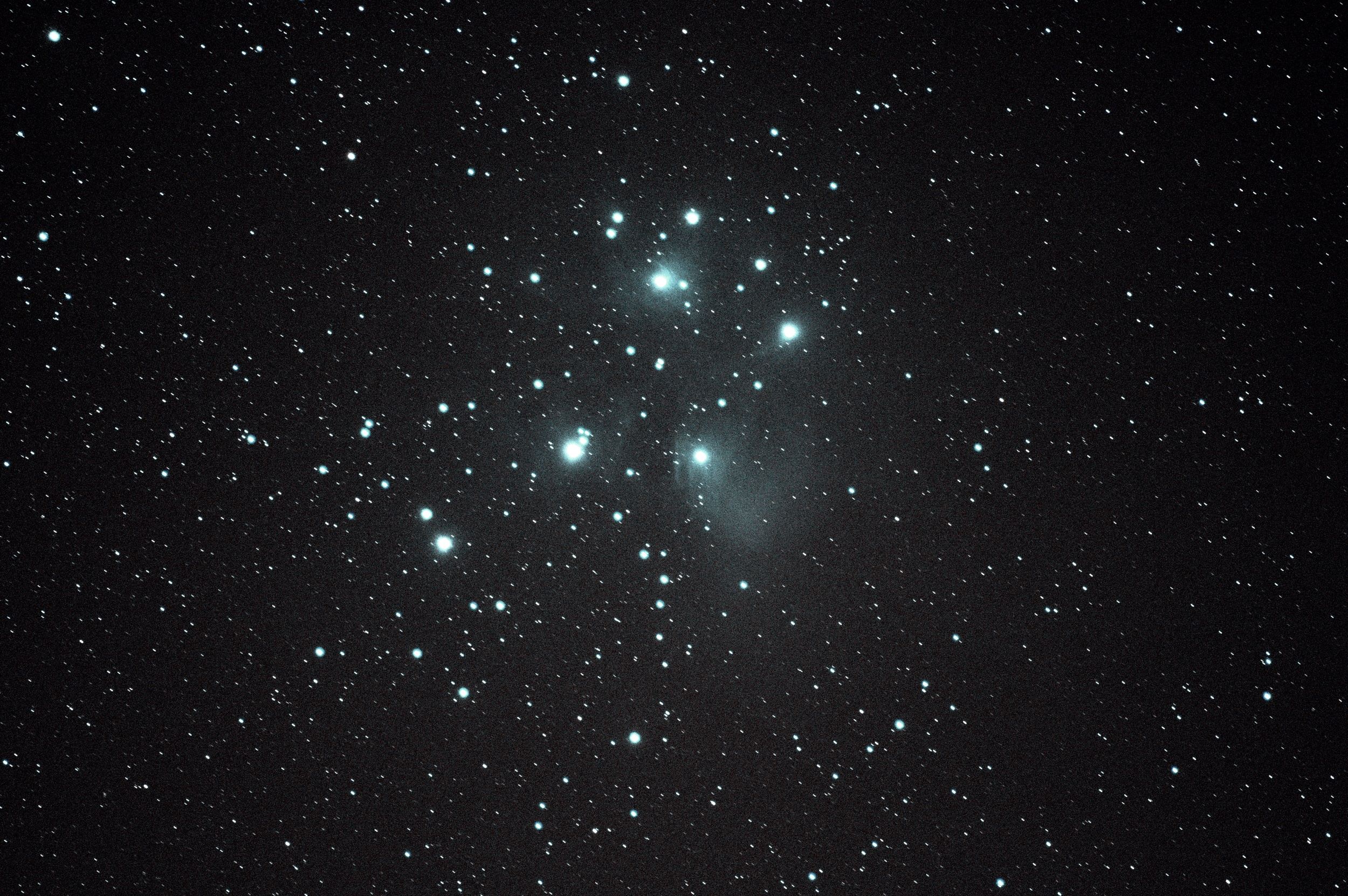 M45_histo_backextract_scnr_ccii.jpg