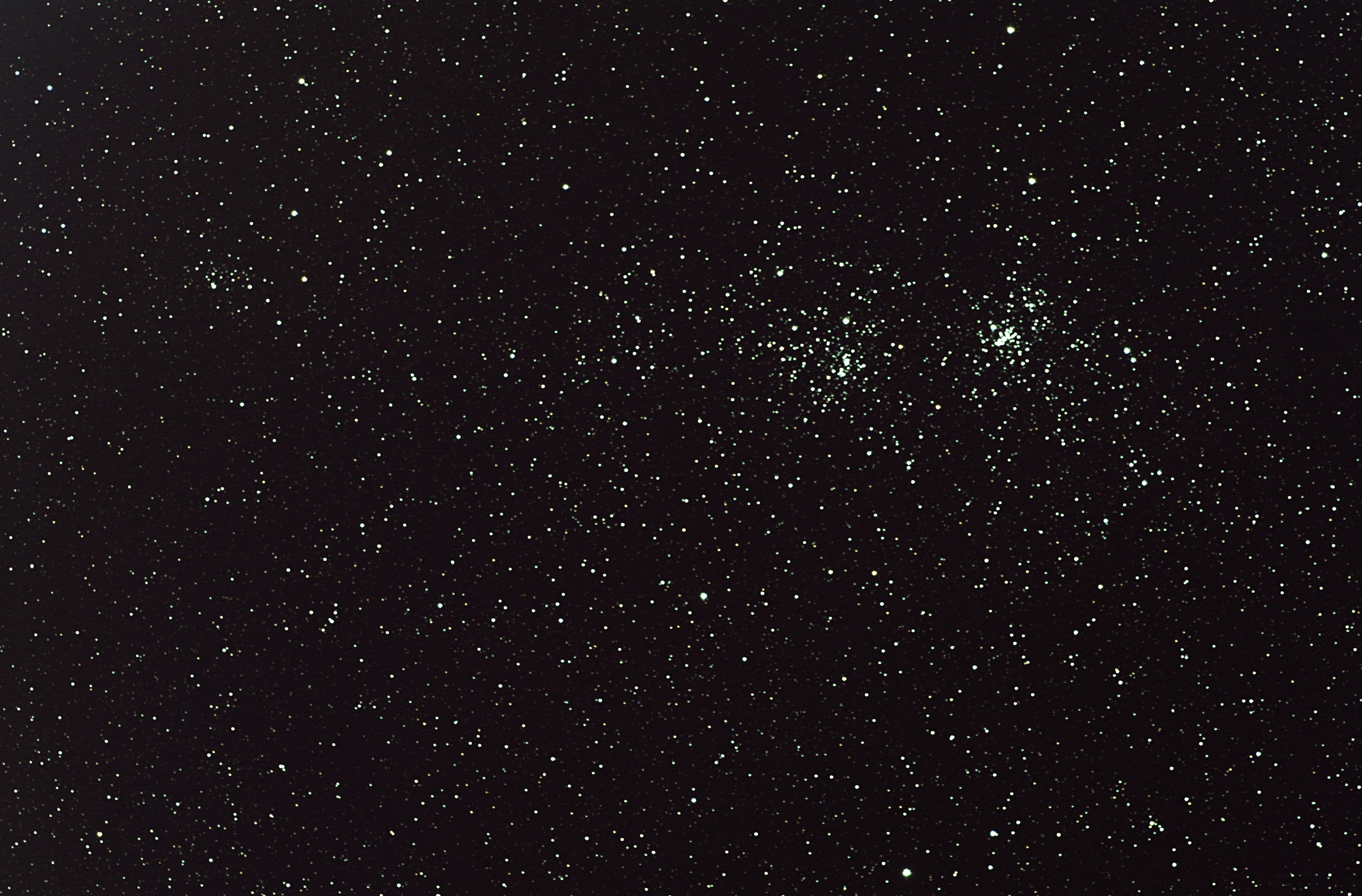 ngc 869+884+957_crop_histo2_3cii.jpg