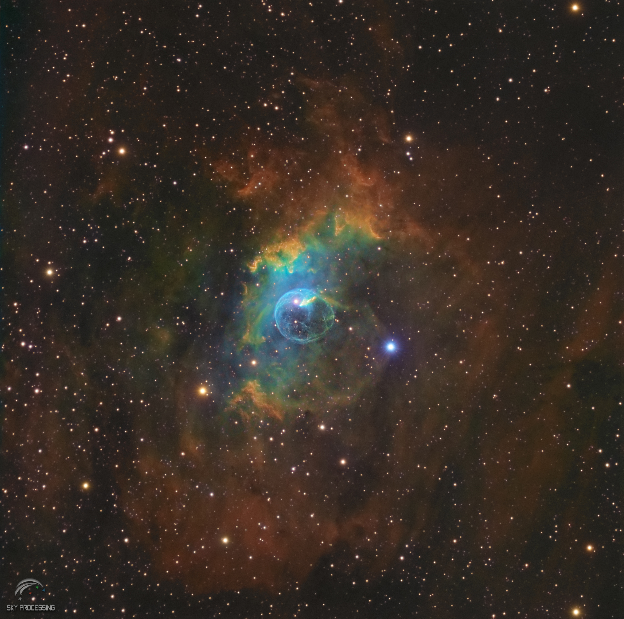 Ngc7635BoostetSatur2.jpg