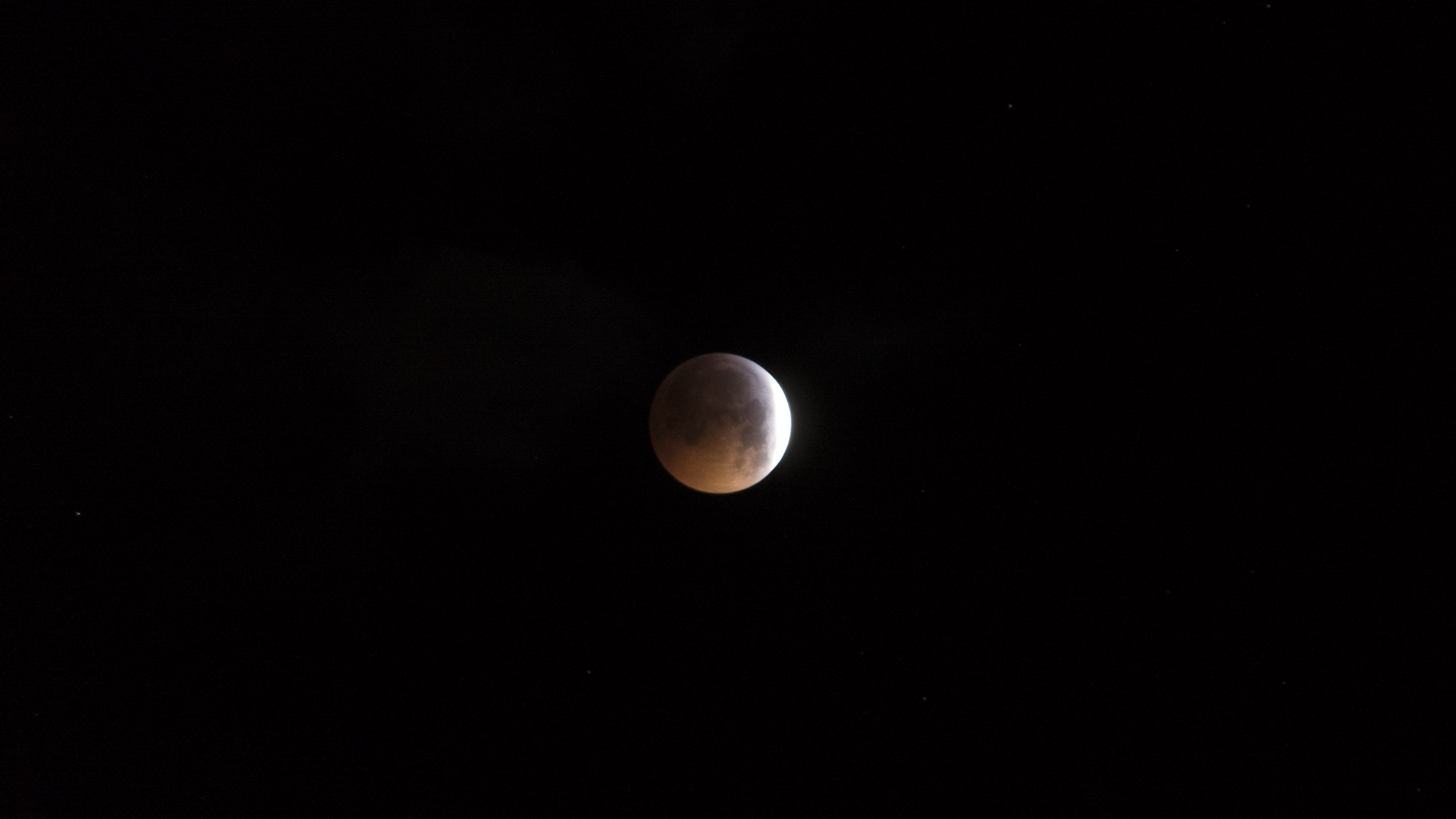 eclipse 21 jan 2019 15 mn avant.jpg